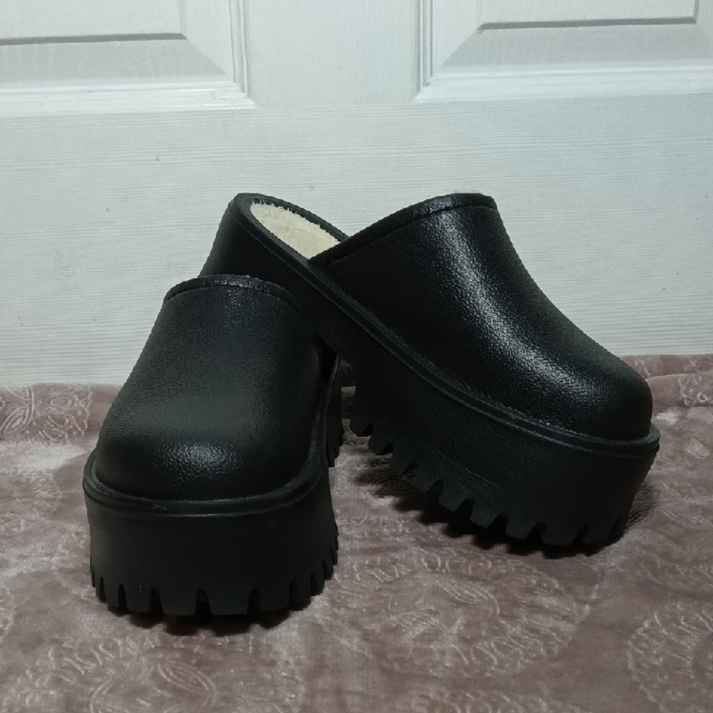 Women's Cozy Fleece-Lined Platform Mule